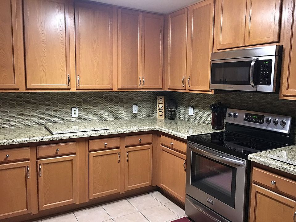1st image of 4129 Petunia Ave