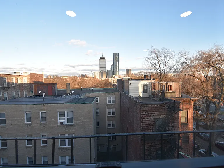 11 Queensberry St #19 — Photo 10