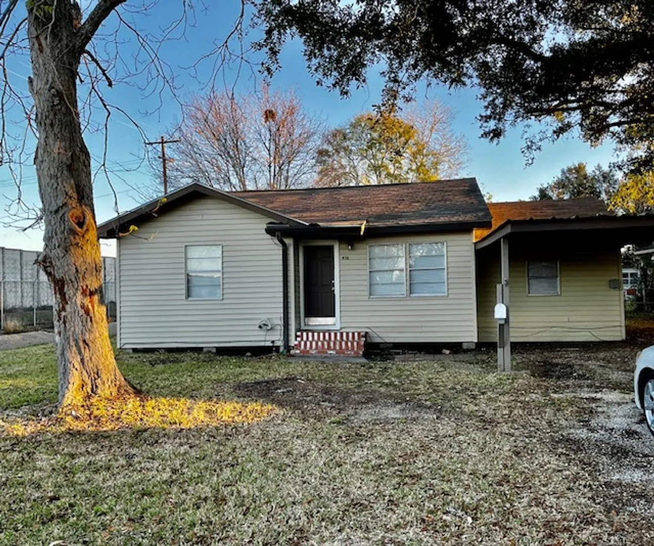 October Move In — Photo 2
