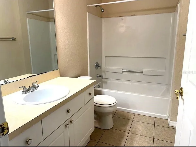 141 Reserve Cir #201 — Photo 15