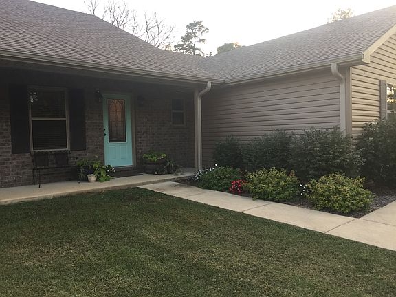 3rd image of 127 Whitetail Ln