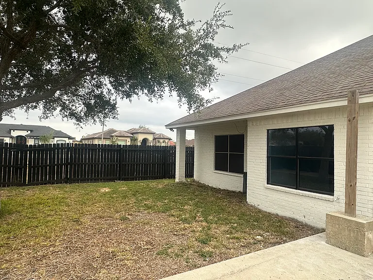 5977 Norma Pechero Ln — Photo 30