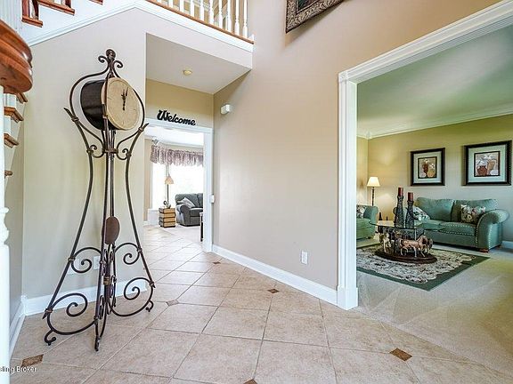 5th image of 147 Hardwood Dr