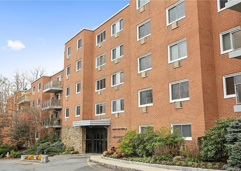1st image of 370 Central Ave #3E