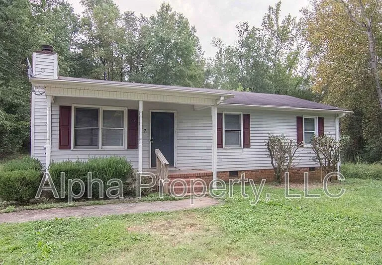 107 Vesta Dr — Photo 2