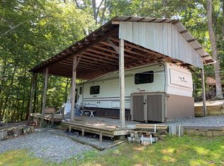 76 Starview Ln, Galax, VA 24333