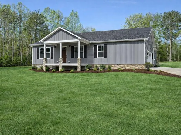 2226 Country Club Rd, Jamestown, TN 38556