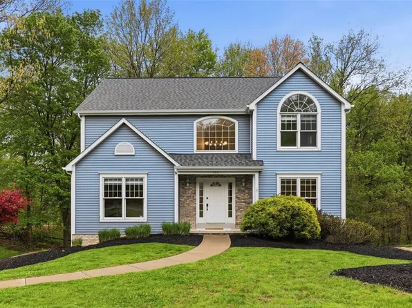 700 Bridle Path Dr, Wexford, PA 15090