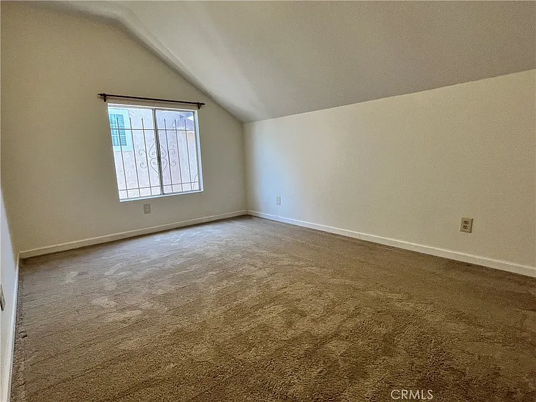8252 Suffield St — Photo 9