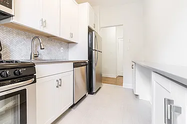 Rented by Dixon Advisory USA Inc.