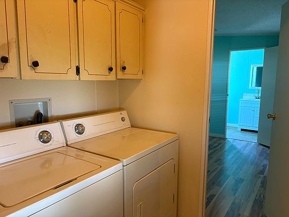 3rd image of 8809 Twitty Rd