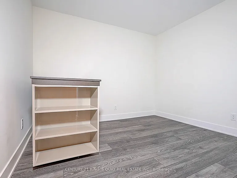 188 Fairview Mall Dr #219 — Photo 42