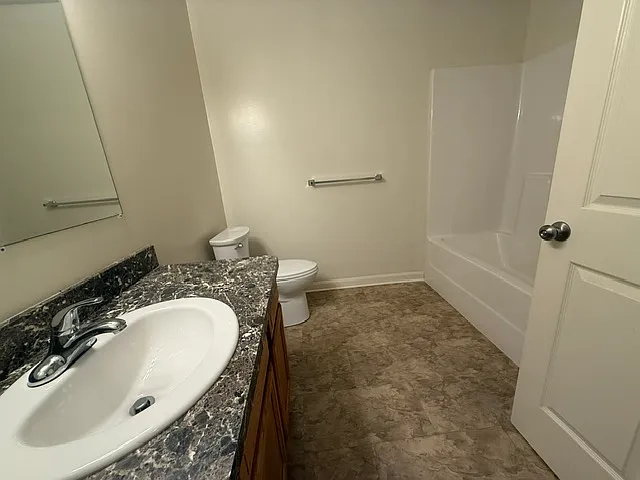 249 Northland Dr #C — Photo 7