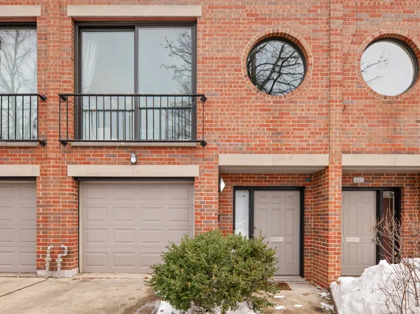 3027 N Greenview Ave, Chicago, IL 60657