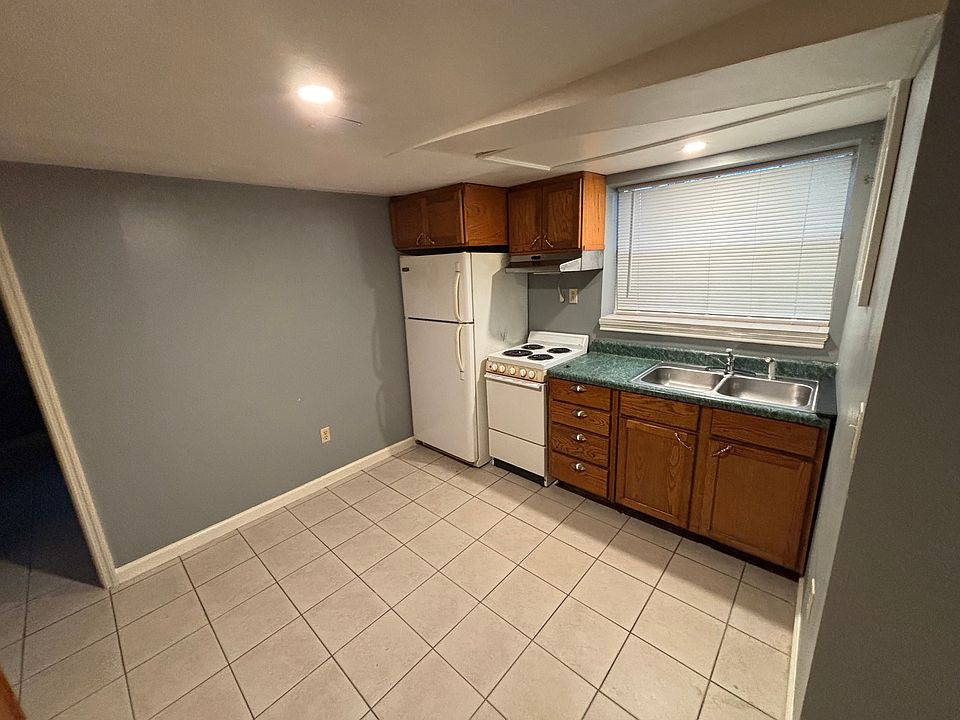 1st image of 212 Marietta St #1.5