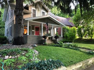 1103 Howard St, Kalamazoo, MI 49008