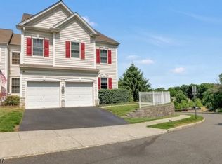 118 Independence Trl, Totowa, NJ 07512