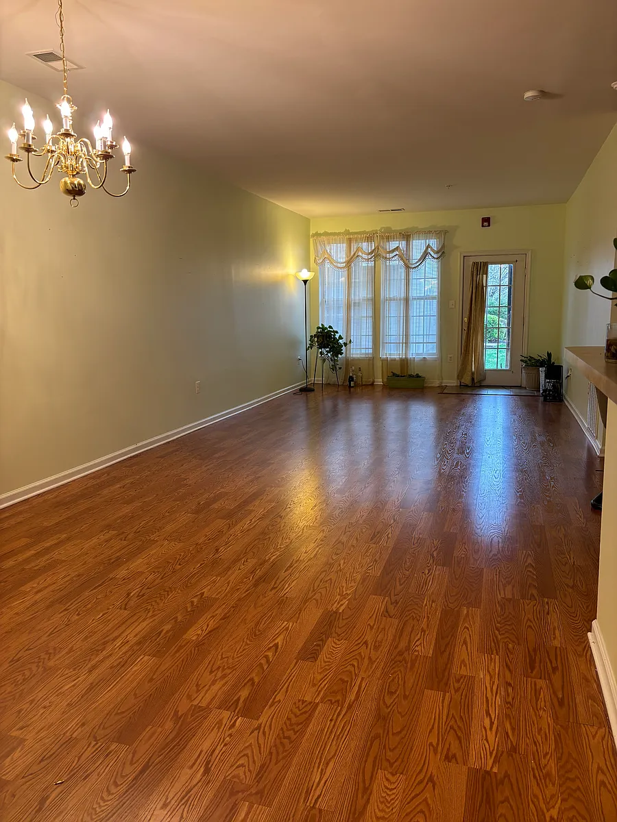 Building Photo - 5300 Talladega Ct #G