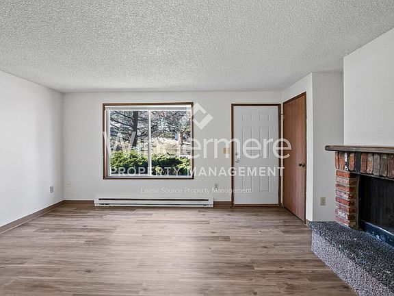 3rd image of 2702 E 31st Ave #2704