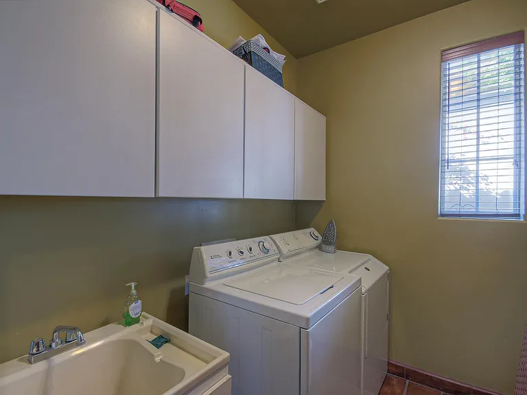 8890 E Flathorn Dr — Photo 23