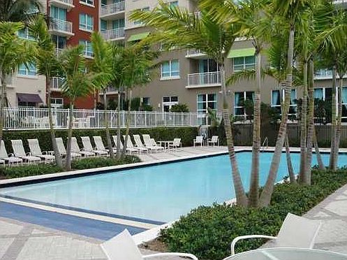 3rd image of 2000 N Bayshore Dr APT 524
