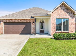 105 Spider Lily Ln, Lafayette, LA 70508