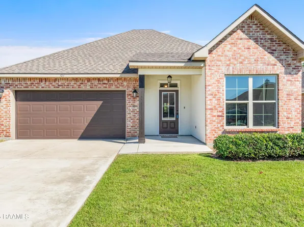 105 Spider Lily Ln, Lafayette, LA 70508