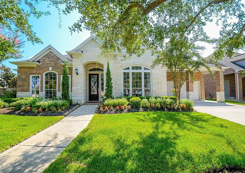 1st image of 25611 Wildbrook Crossing Ln