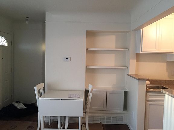 4th image of 3325 6th St
