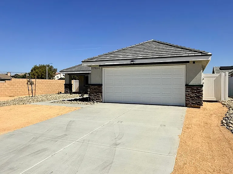 11702 Sebastian Rd — Photo 3