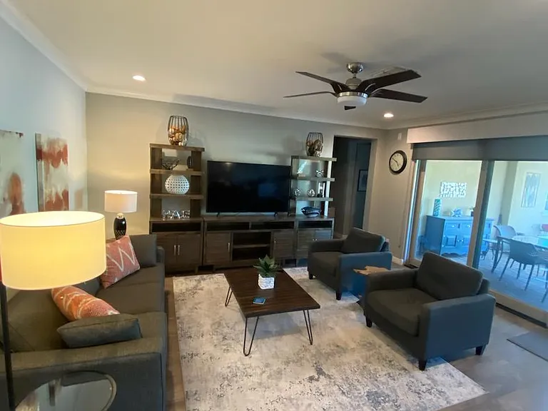 5319 S Chatsworth — Photo 16