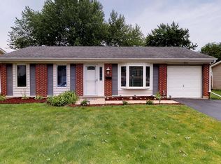 8063 Olivia Ln, Hanover Park, IL 60133