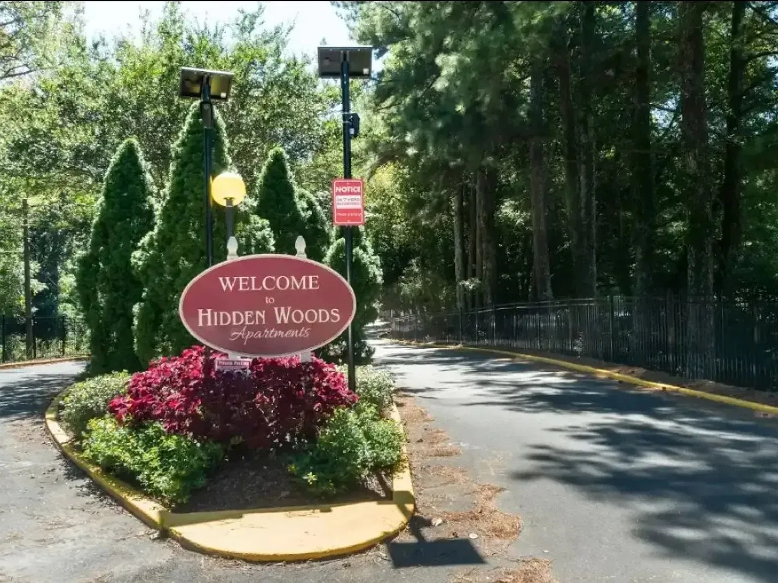 Hidden Woods Apartments — Photo 1