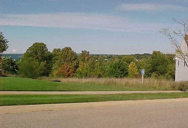 1st image of 212 Lakewood Ct