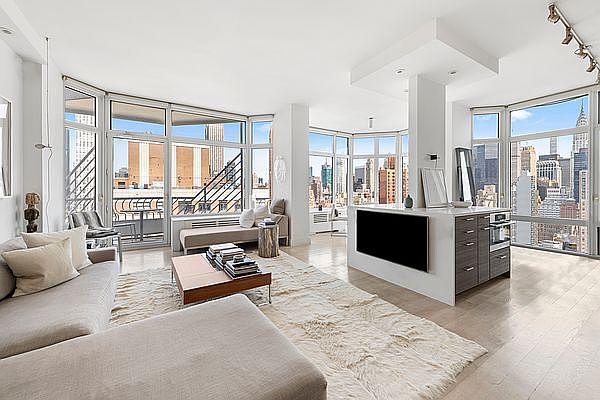 1st image of 200 E 32nd St APT 29D