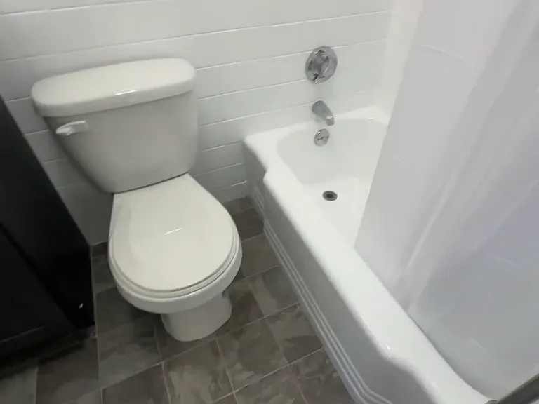73 S Huntington Ave #2U — Photo 9