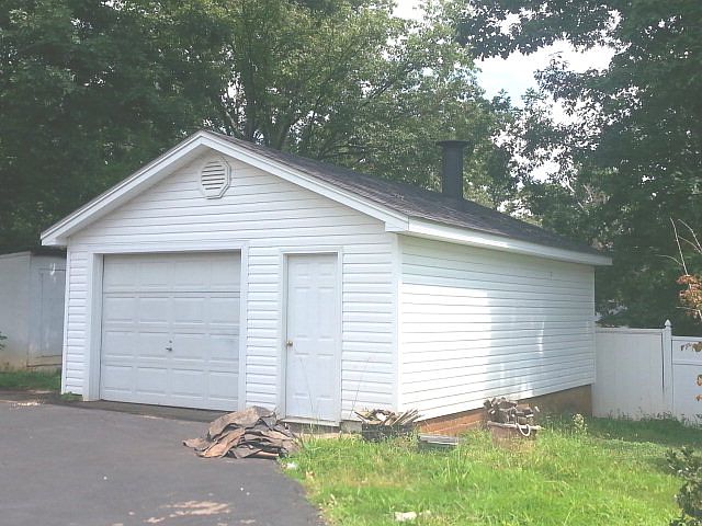2nd image of 1429 Rivermont Hts