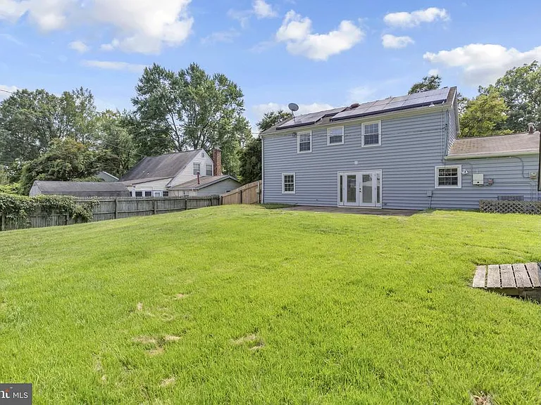 2807 Folsom Ln — Photo 29