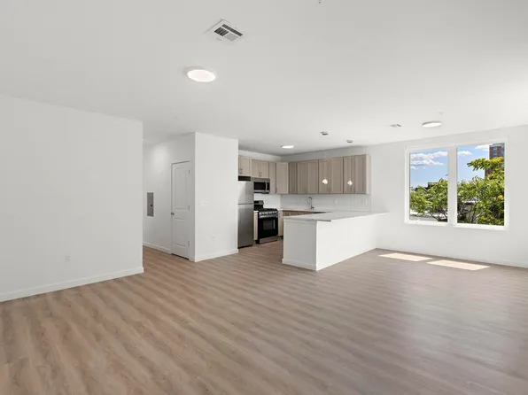 306 Bergen Avenue image 1 of 34