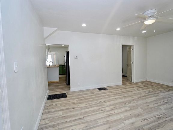 4th image of 1323 Fairview Ave