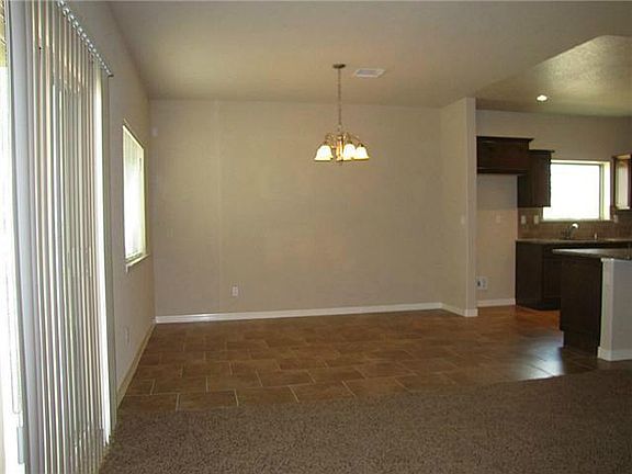 5th image of 5729 Valley Laurel St