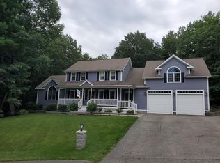18 Mulberry Cir, Ayer, MA 01432