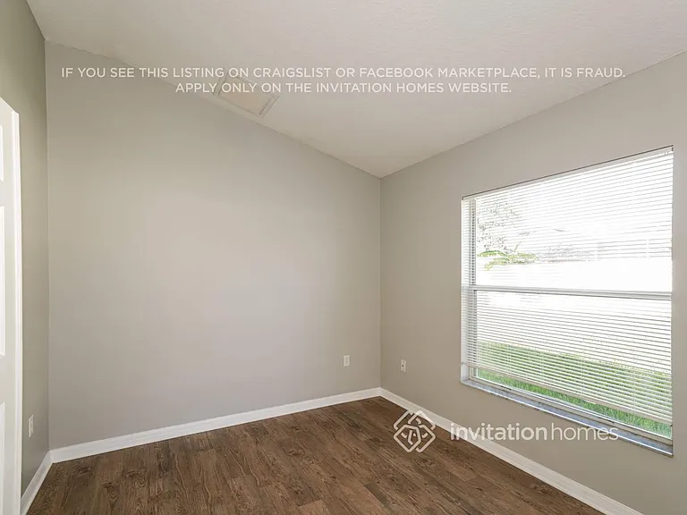 7413 Pulteney Dr — Photo 14