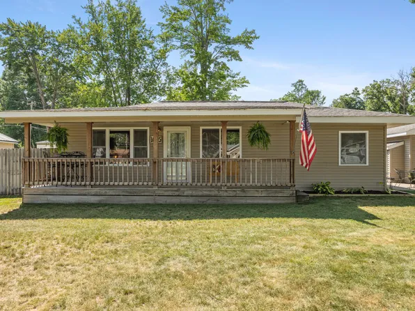 1655 S Camp Ave, White Cloud, MI 49349