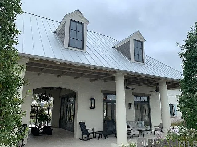 2212 Belfleur St — Photo 34