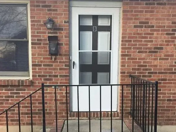 1630 N Main St #B, Danville, VA 24540