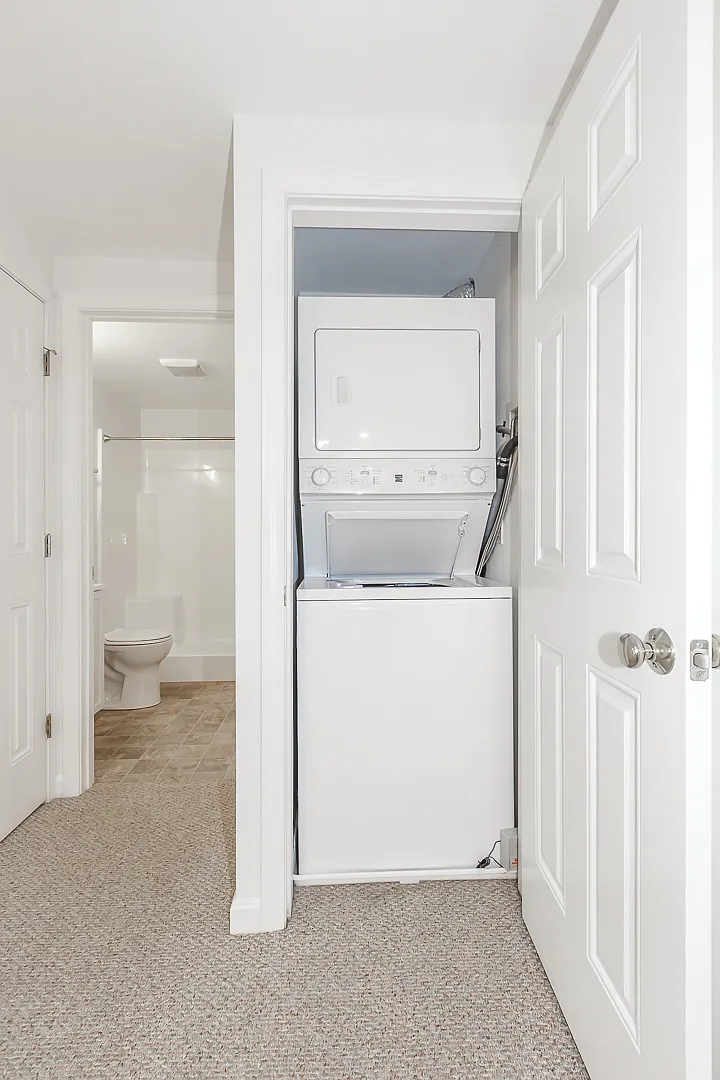 1 bed, 715 sqft, $1,995 — Photo 4