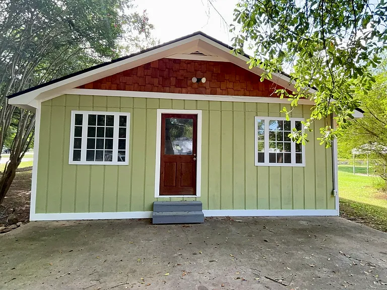 347 Cooley Rd — Photo 2