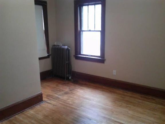 3rd image of 1615 Blair Ave #1