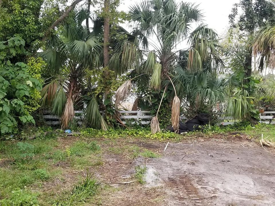 1st image of 550 Foote Ct